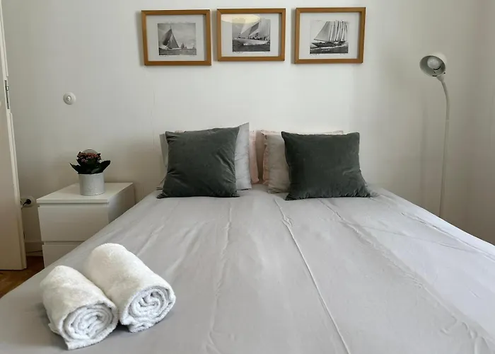 Apartment Deluxe King With Ac With2 Bedrooms